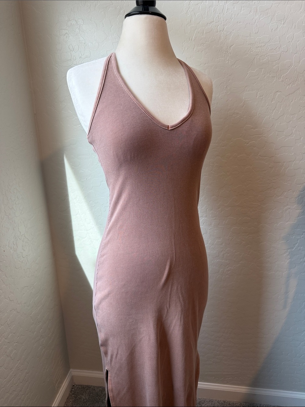 Old Navy Mauve Ribbed V-Neck Maxi Dress